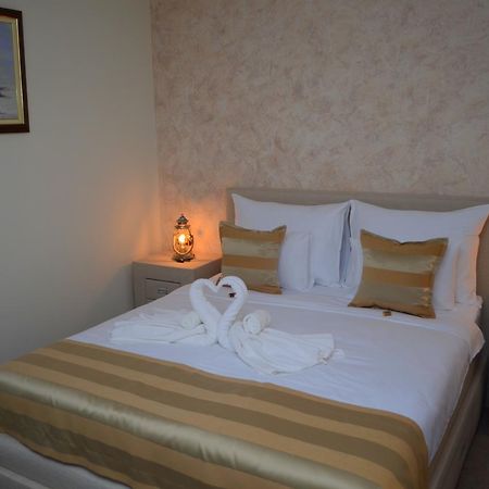 Hotel Helada Tivat Kültér fotó