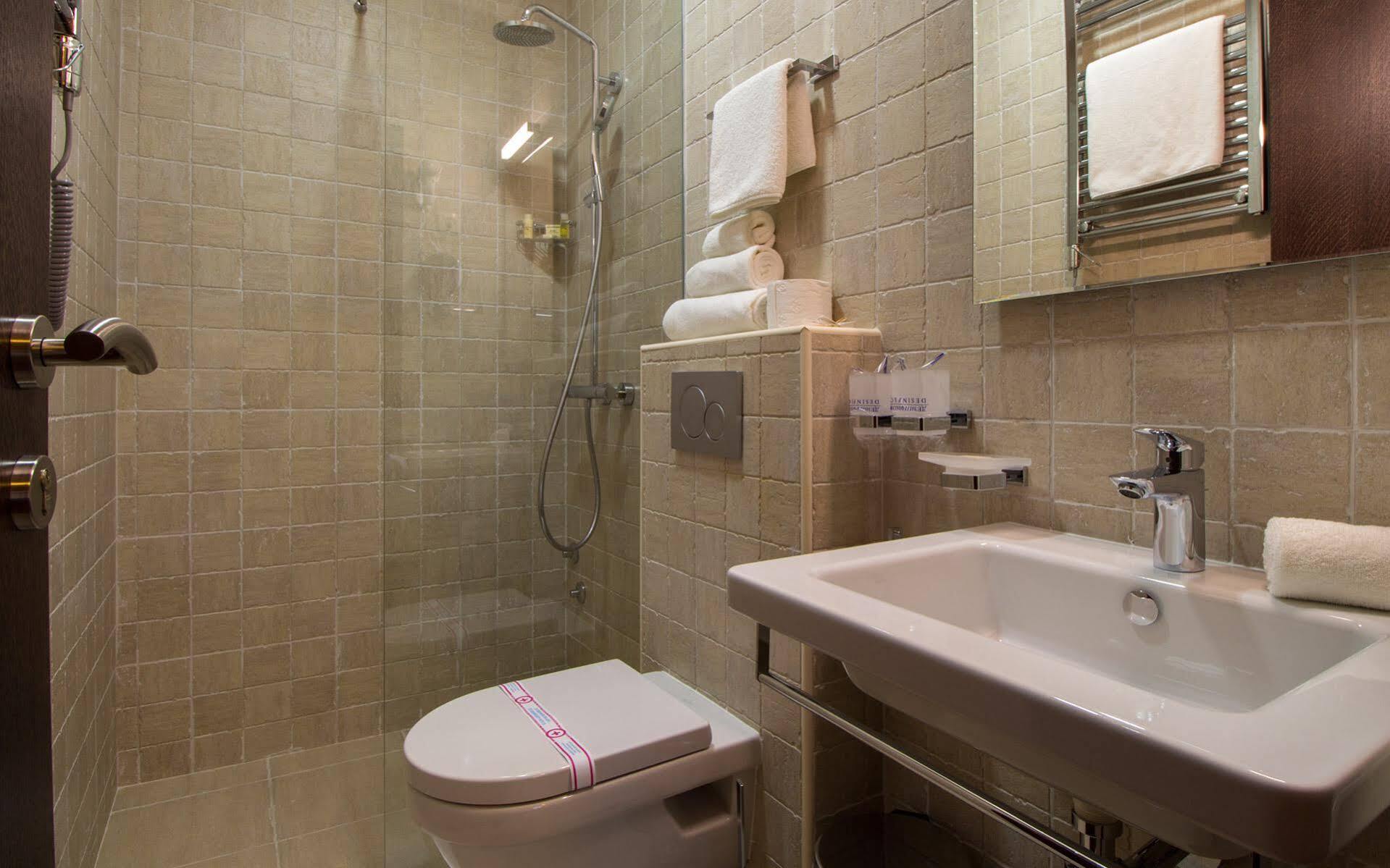 Hotel Helada Tivat Kültér fotó
