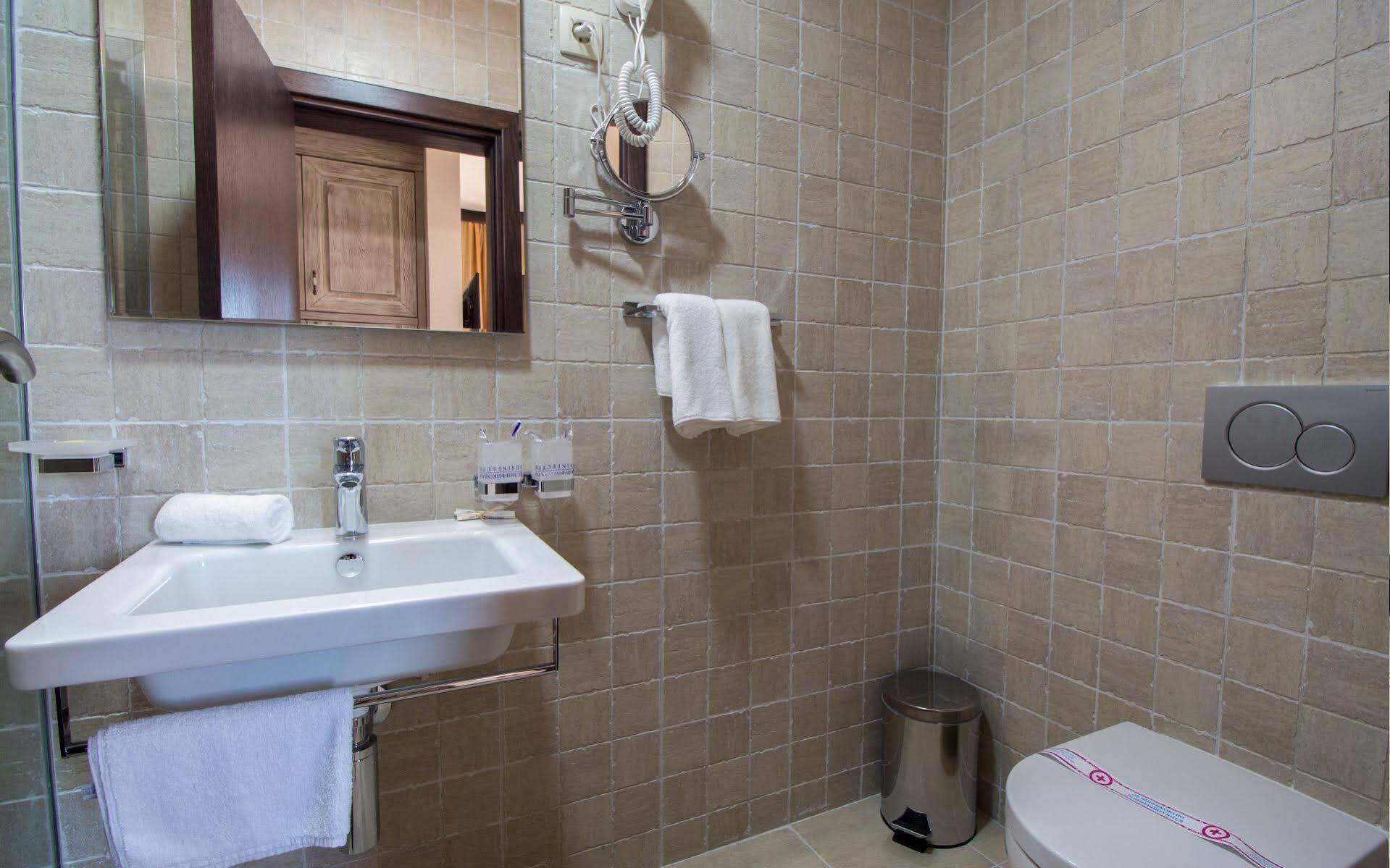 Hotel Helada Tivat Kültér fotó