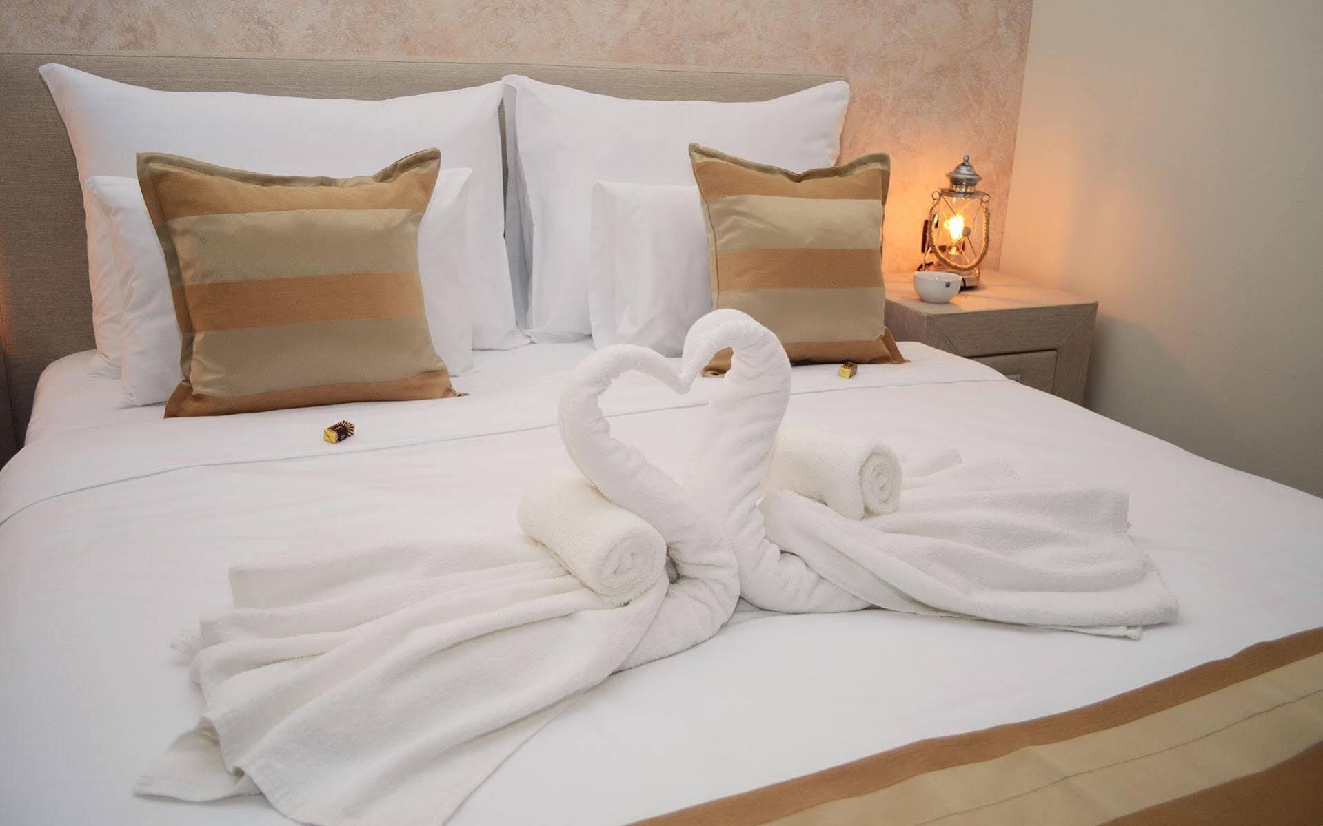 Hotel Helada Tivat Kültér fotó